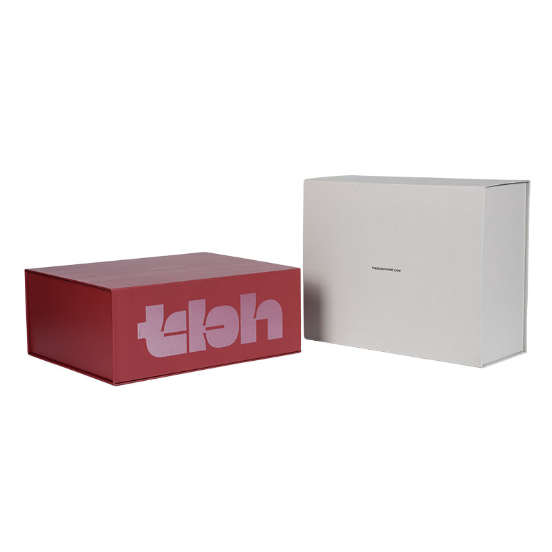 Krabice na oblečení s pevným horním a spodním víkem