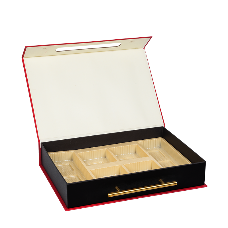 Pevná dvoudveřová krabice na balení dortů