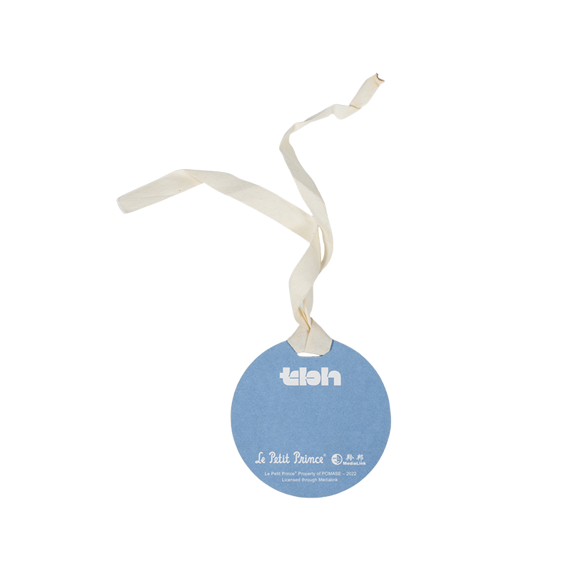 Dvouvrstvé bílé kartonové visačky pro balení oděvů